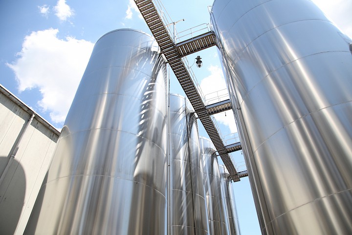 Silo Fabrication | Powder, Liquid, and Granule Silo Manufacturing